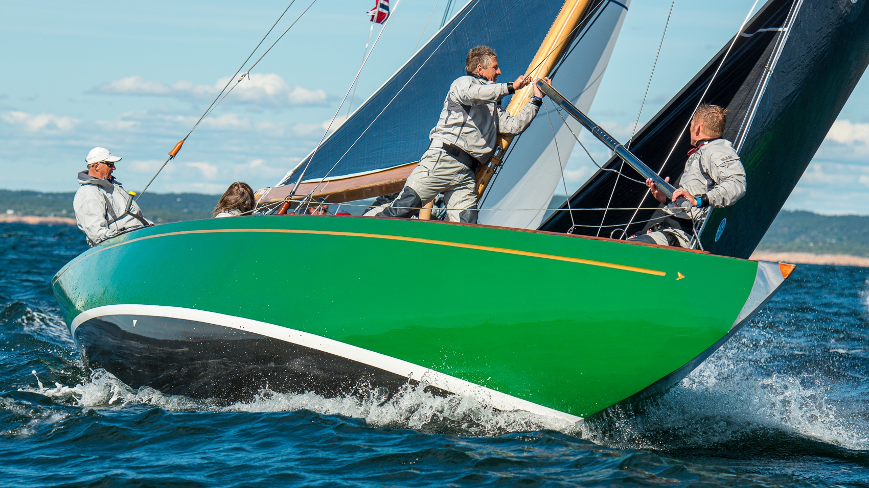EVERYONE'S SAILING KING: Through his own sailing career and everything he has contributed to the Norwegian sailing community, King Harald leaves behind a significant and historic legacy.