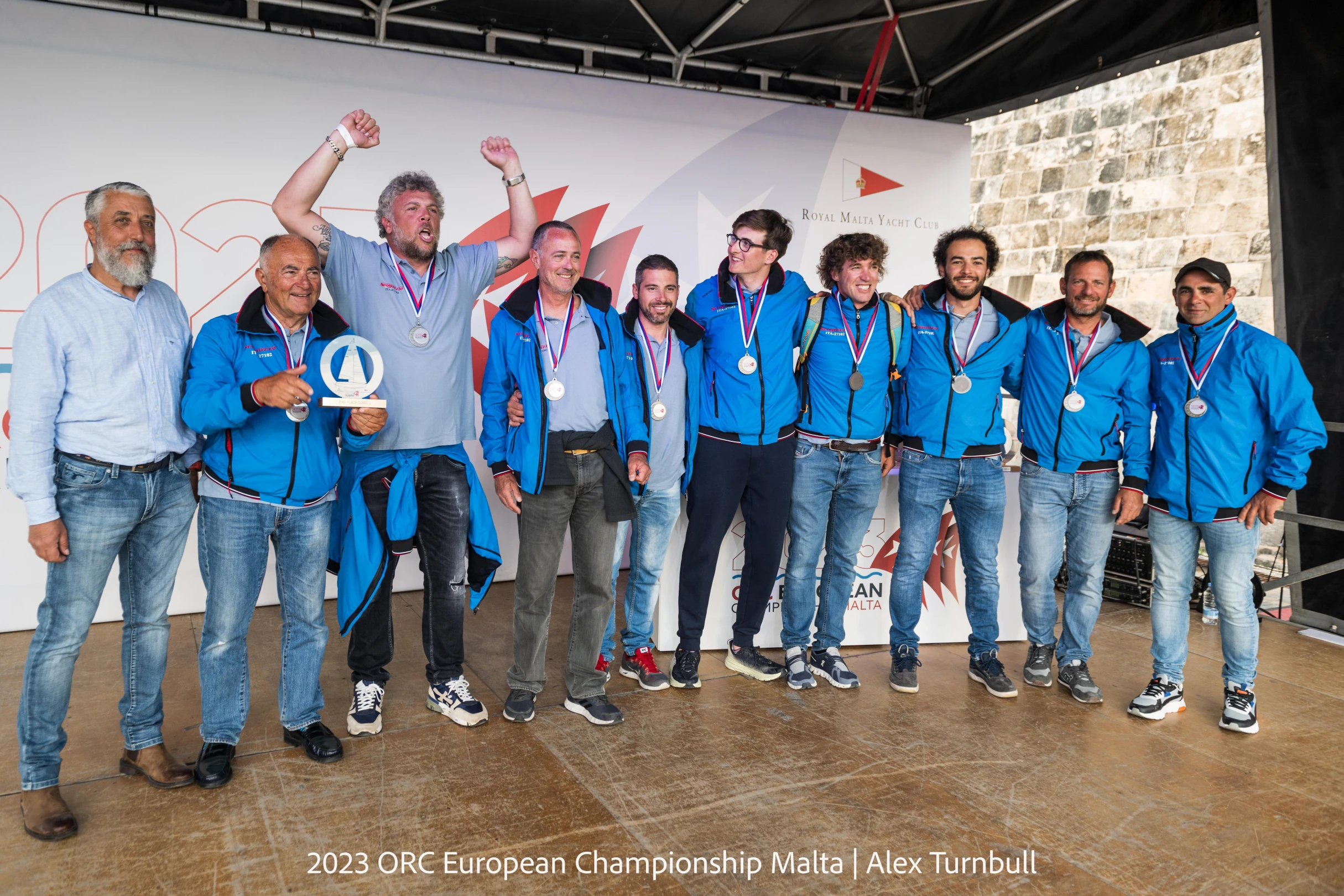 Team SCUGNIZZA of Vincenzo De Blasio's (ITA) Italia 11.98