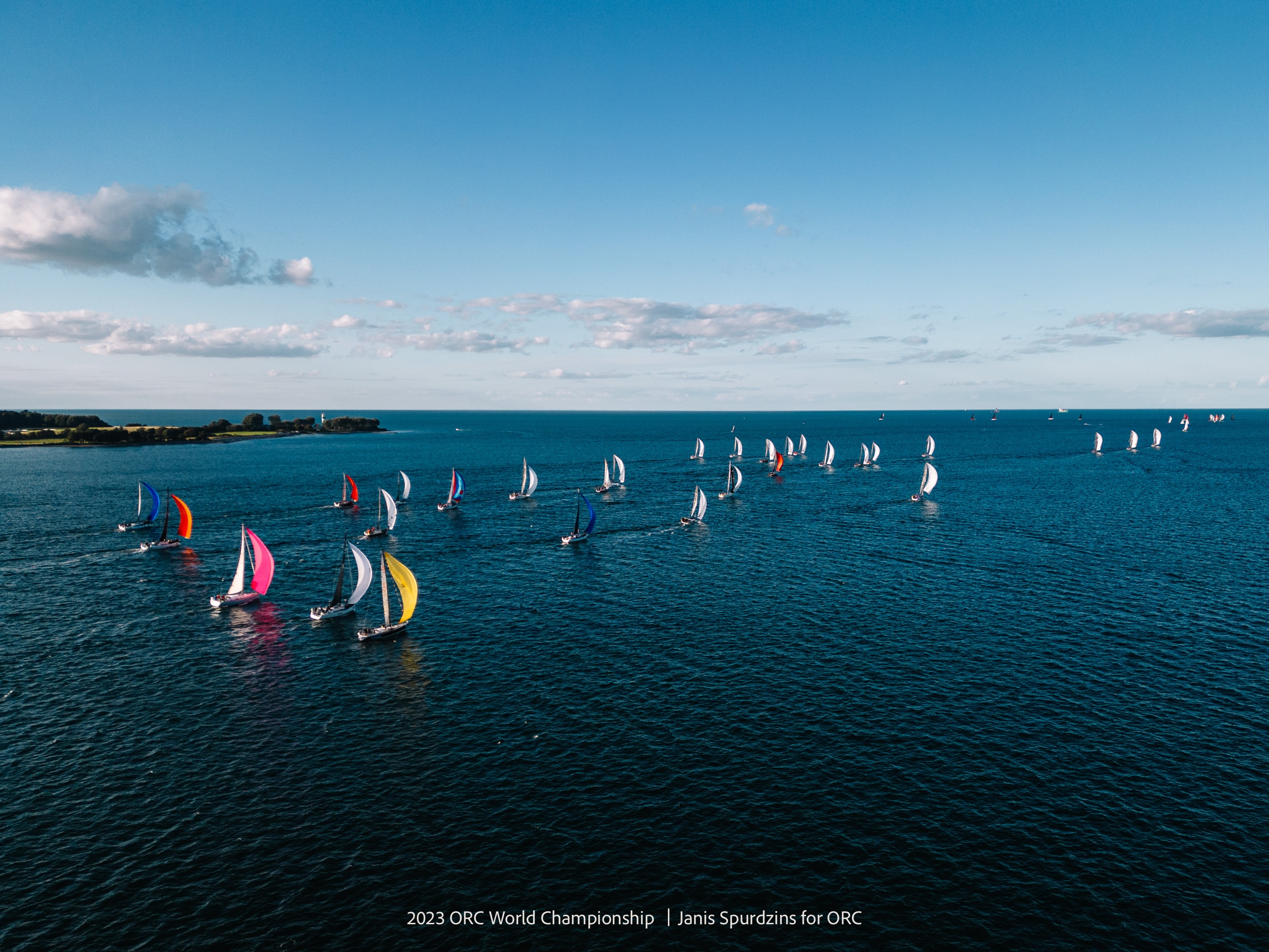 yacht scoring race to kingston