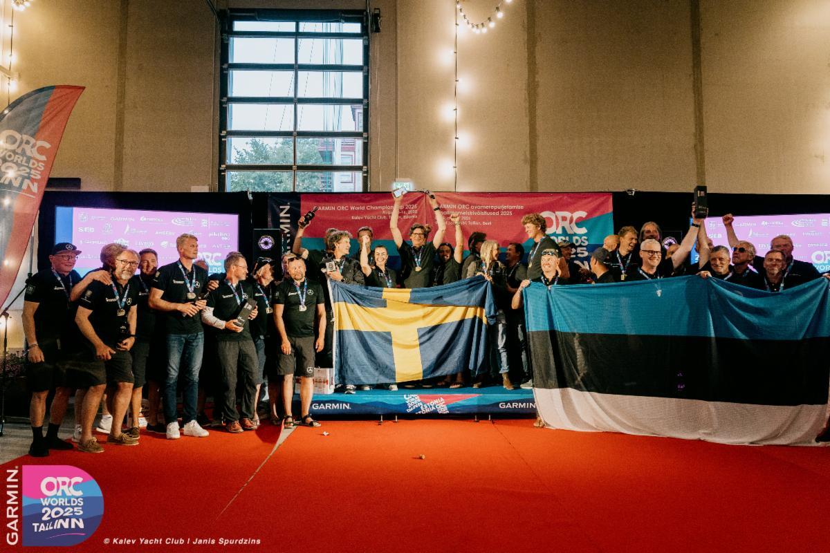 Class A podium - RAN, MERCEDES-BENZ, CLEAN ENERGY