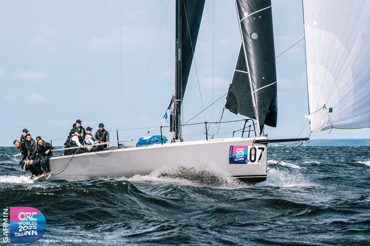 Maciej Gnatowski’s HH 42 SCAMP THREE (POL)