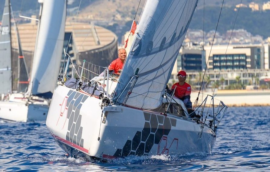 Jerry Petratos and Evi Delidou’s double-handed Dehler 30 AETHER © Oscar Torveo