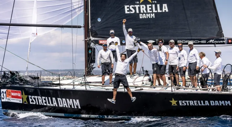 Estrella Damm ORC A 43 CR 250802mm L5 A3137 Large