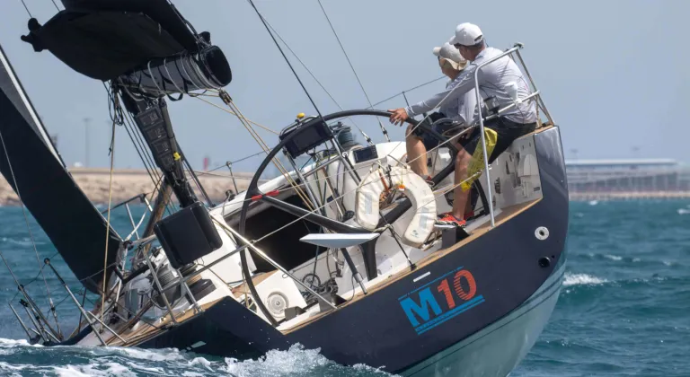 El M10 ZAS C&R logró la victoria de la prueba ORC A Dos del Trofeo SM La Reina tras completar 160 millas