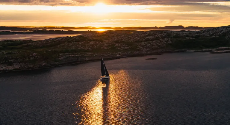 Polar Low, 40-Knot Gusts and Arctic Glory – Race to the Arctic Concludes in Svolvær