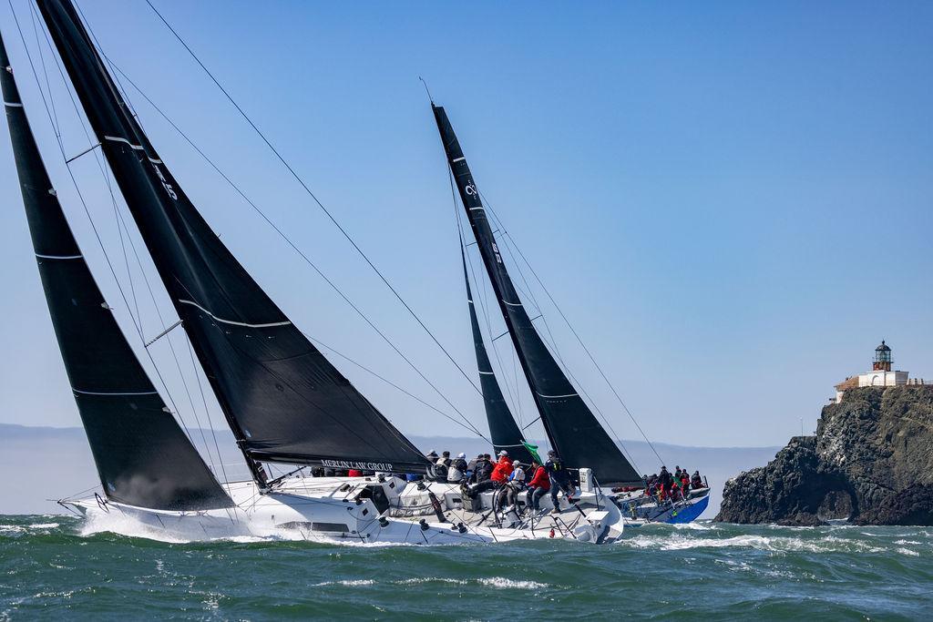 Long courses up to 25 miles in length took the fleet out into the Pacific outside the Golden Gate Bridge © ROLEX/Sharon Green