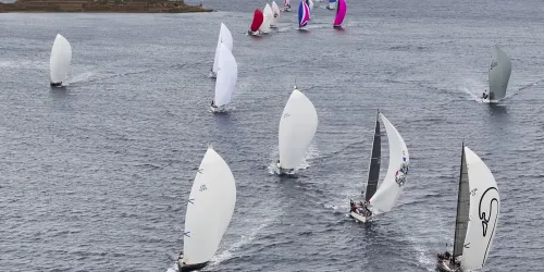 Brisa del noreste para el primer día de regatas en la 22ª Copa Rolex Swan