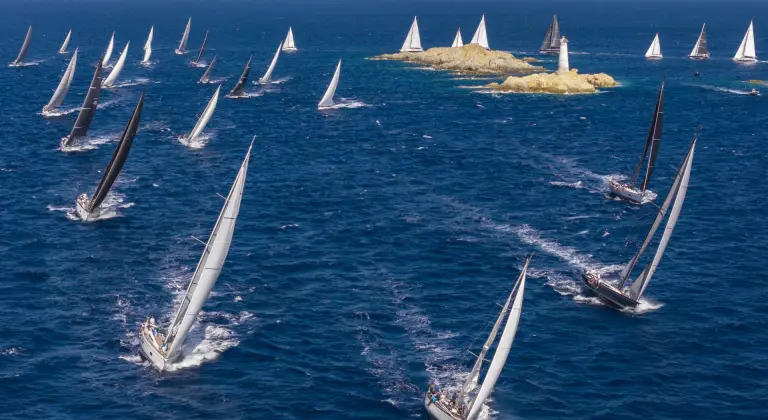 Mistral wind delivers another spectacular day at Rolex Swan Cup