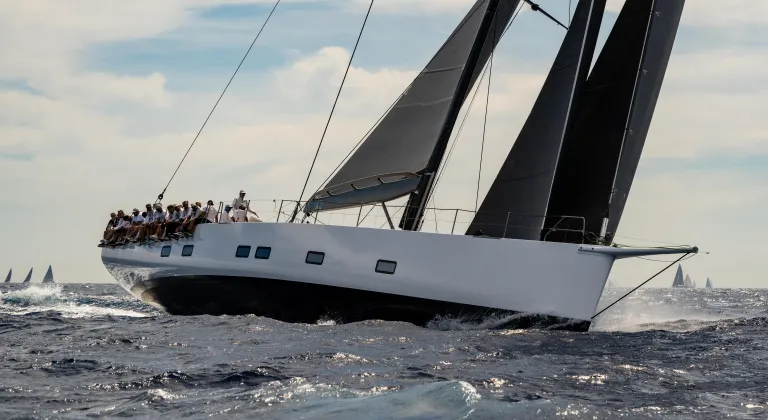 Perfect breeze for start of 33rd Maxi Yacht Rolex Cup