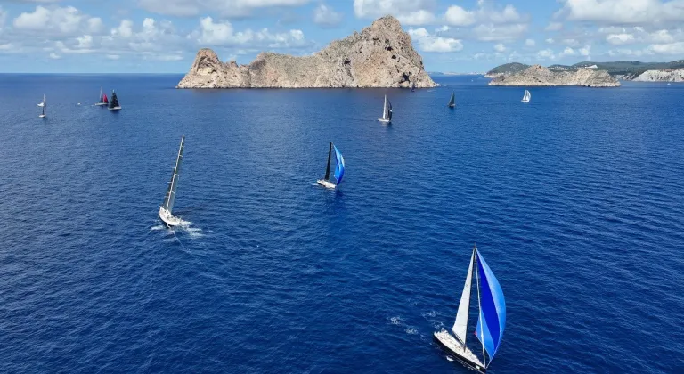 Ibiza JoySail supera las expectativas y cierra la temporada de superyates del Mediterráneo con estilo