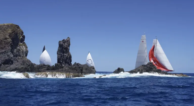 St Barth Bucket 2025 - Champagne Sailing for Closing Day